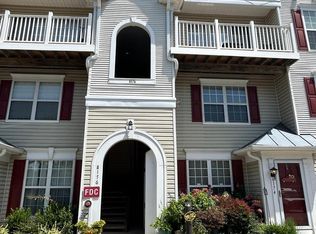 8176 Cockburn Ct APT 303, Lorton, VA 22079