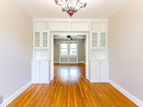 2nd image of 326 17th St NE