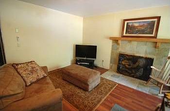 3rd image of 2898 Marilyn Dr