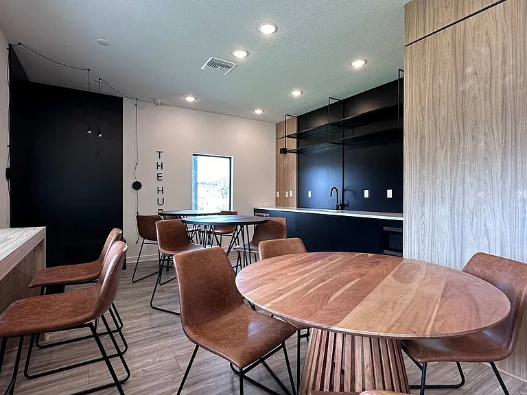 Building's Lounge