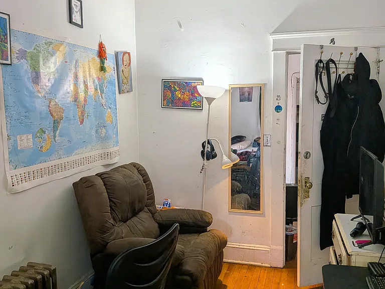 118 N 3rd Ave #2 — Photo 5