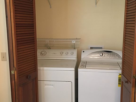 4th image of 5316 Putnam Ct