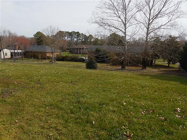 2nd image of 6004 Hays Dr