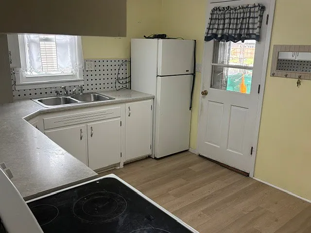 807 N Ave — Photo 3