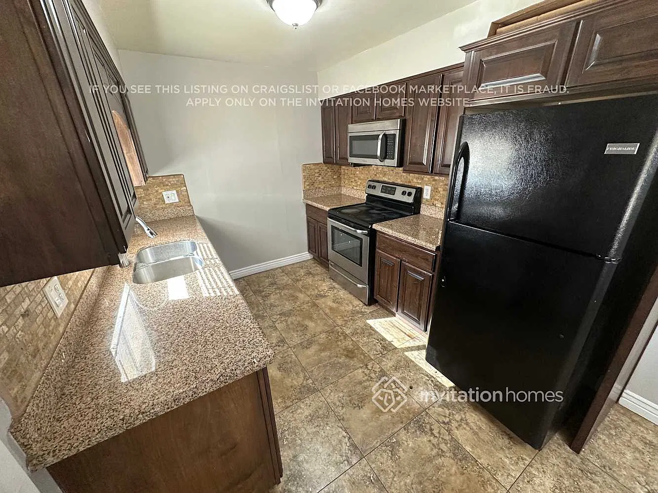 2131 E 3rd Dr Mesa, AZ 85204 — Photo 4