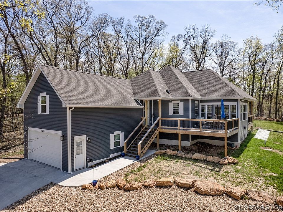 1st image of 705 Cambridge Dr