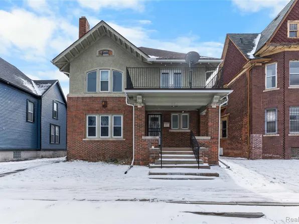 681 Clairmount St, Detroit, MI 48202