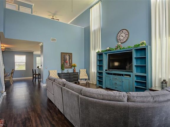 5th image of 10409 Canal Brook Ln