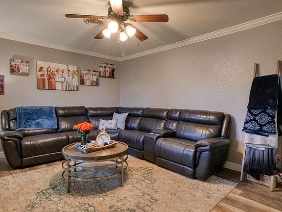 4th image of 1322 Avenue H