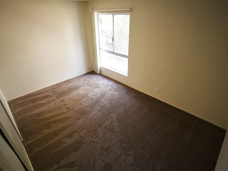 2725 Haste St. — Photo 22