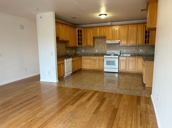 (undisclosed Address)