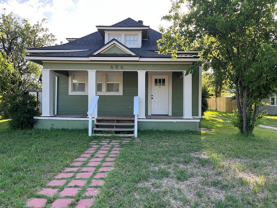 1st image of 606 S Pecos St