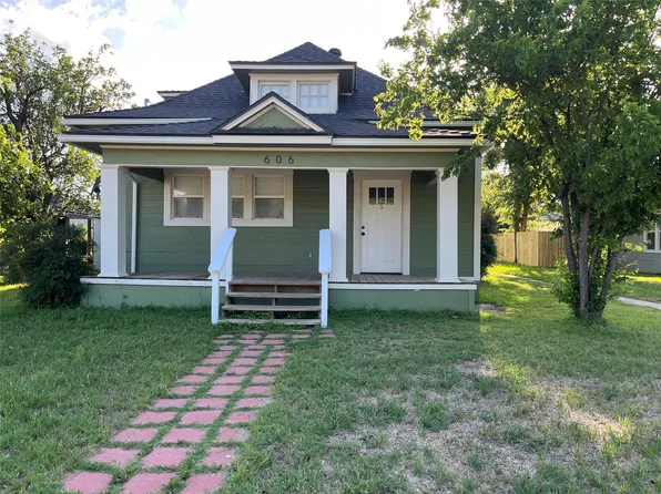 606 S Pecos St, Coleman, TX 76834