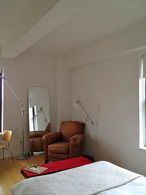 Rented by New York Residence | media 80