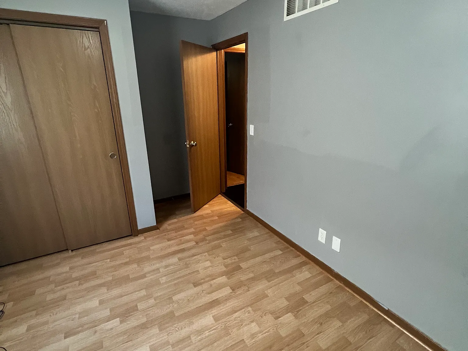 4 bed, $1,800 — Photo 2