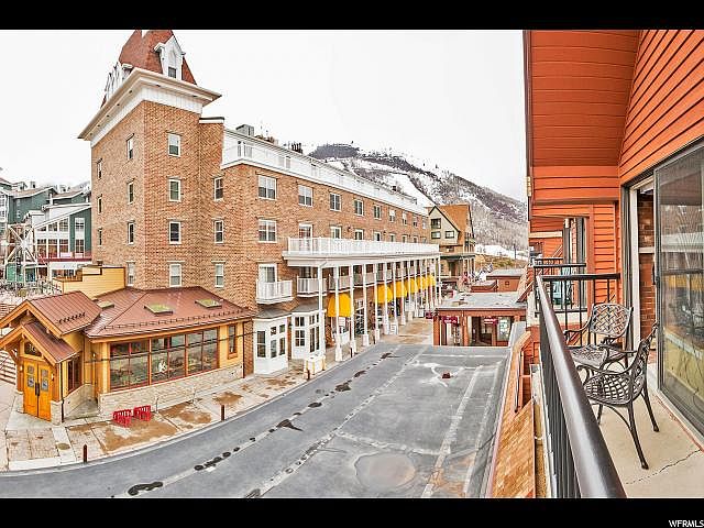 1st image of 1385 Lowell Ave #309