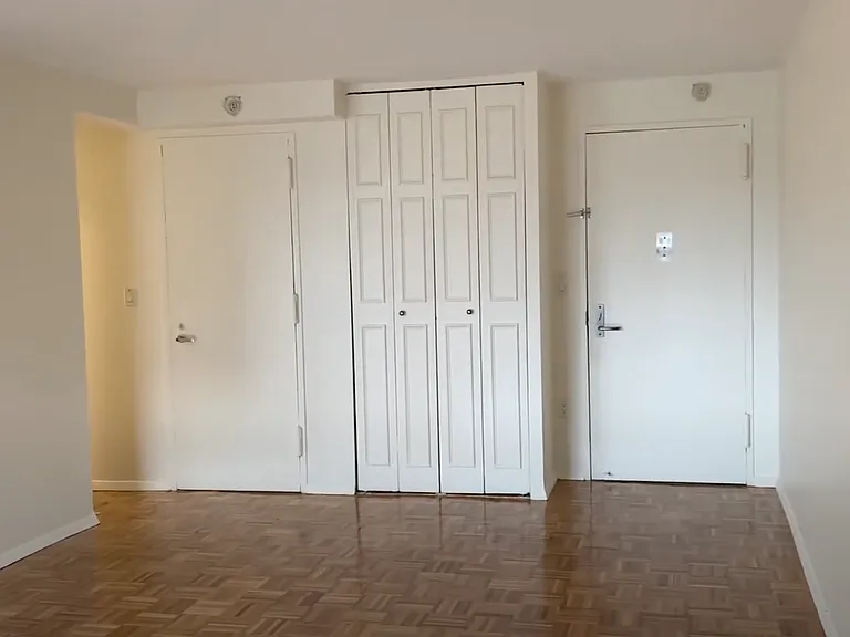 189 Freeman St #600 — Photo 6