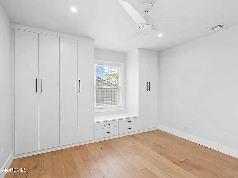 75 Grand Central Ave #9 — Photo 22