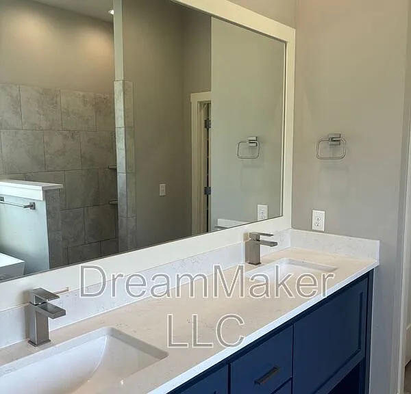 3010 SE 34th St — Photo 10