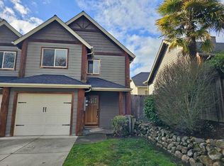 2204 NW North Hill Dr, Grants Pass, OR 97526
