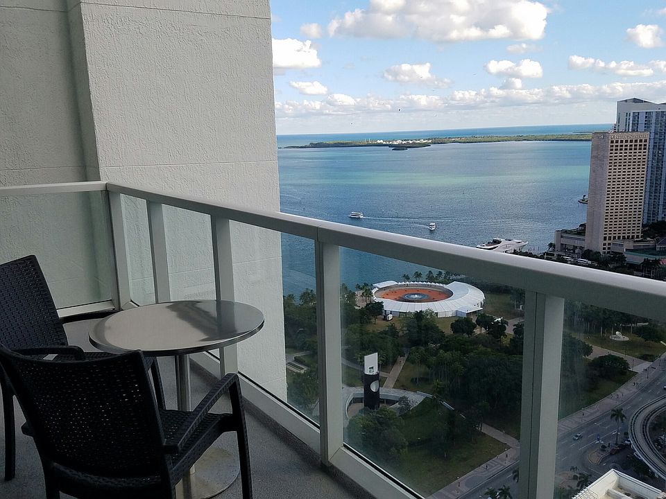 1st image of 244 Biscayne Blvd APT 3905