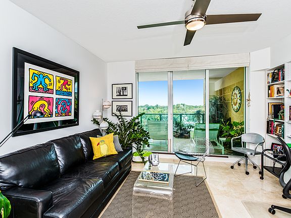 2nd image of 411 N New River Dr E APT 604
