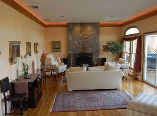 1 Jays Ct, Closter, NJ 07624