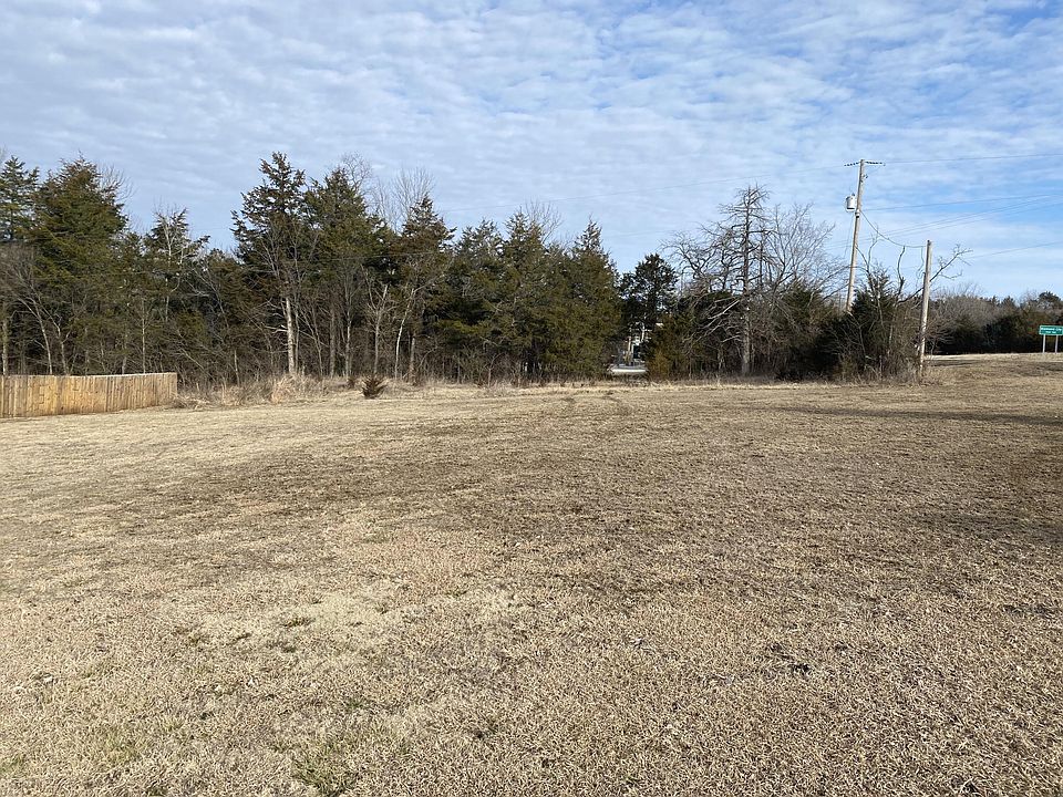 1st image of Diamond Hills Dr