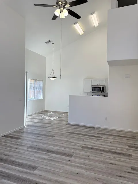 924 Desert Oak Ct — Photo 2