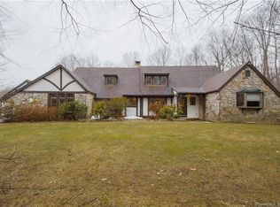 135 Whitbeck Rd, New Hartford, CT 06057