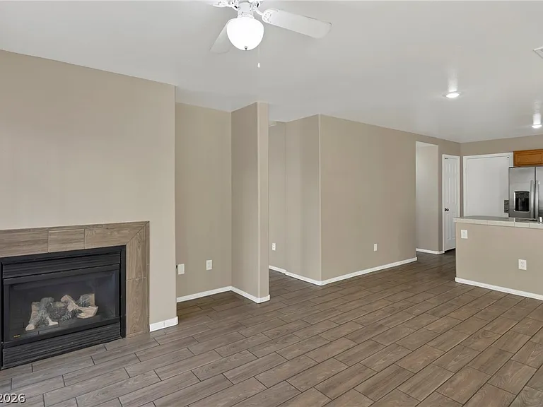 7429 Granada Willows St — Photo 10