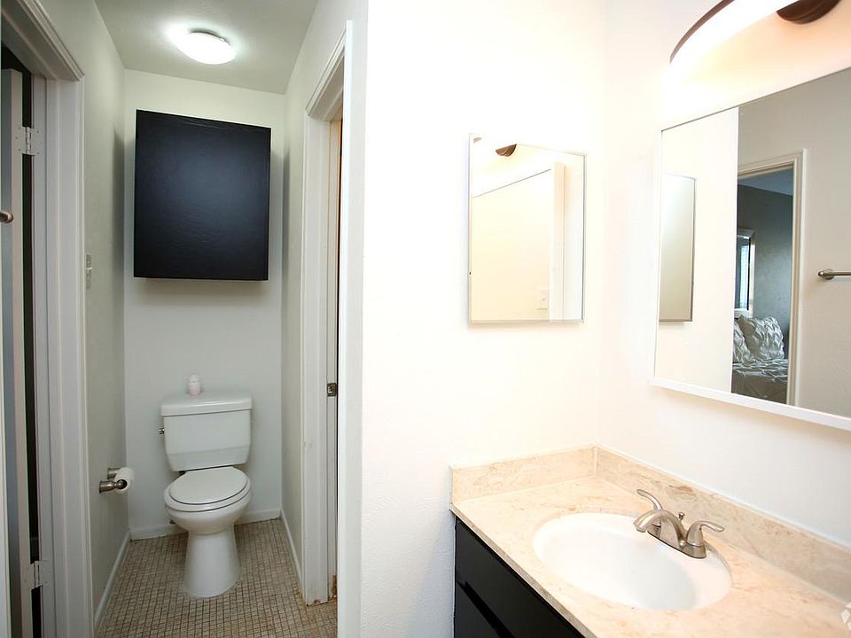 2nd image of 1003 Eagle Dr APT 137