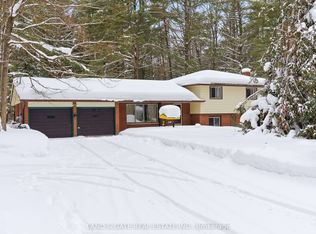 40 Melody Bay Rd, Trent Lakes, ON K0L 1J0