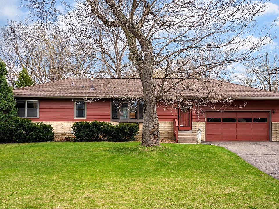 1st image of 2068 Coral Ln
