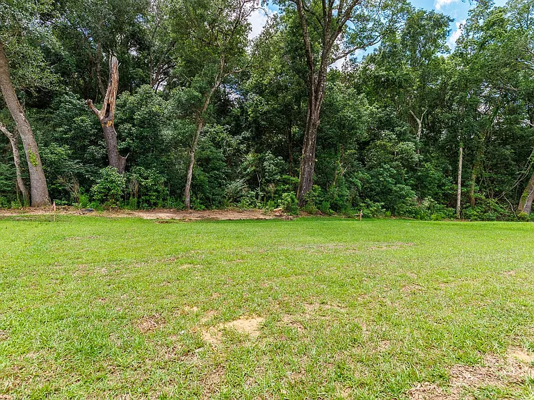 286 Hudson Loop — Photo 16