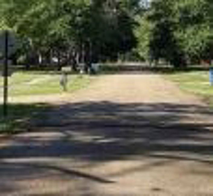 2nd image of 124 Sherry Dr