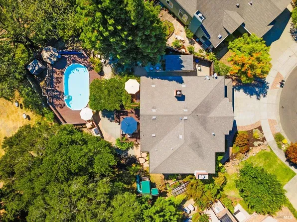 3436 Henderson Circle, Santa Rosa, CA 95403