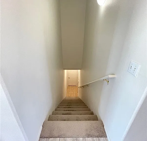 712 Peachy Canyon Cir #201 — Photo 29