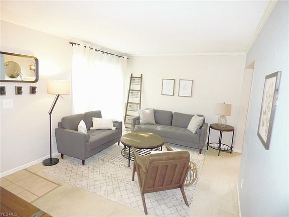 4th image of 1346 Hibbard Dr APT D