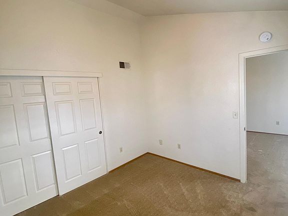 5th image of 4319 Railroad Ave #19