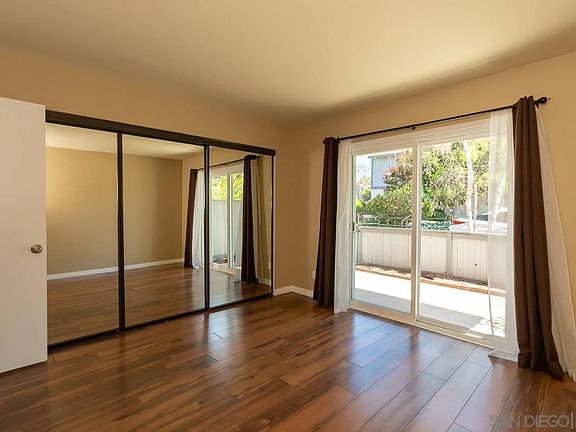 3rd image of 2135 E Valley Pkwy Unit 61