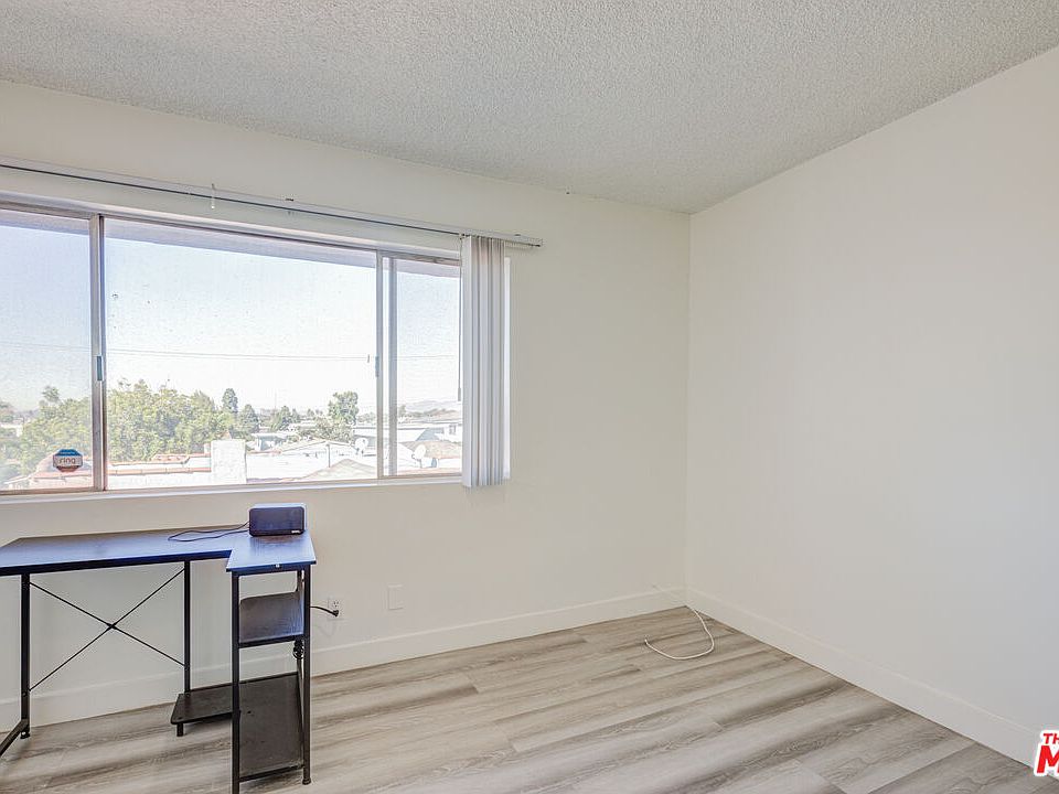 1st image of 305 E Plymouth St #305A