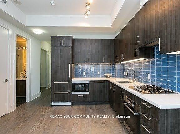 4th image of 29 Queens Quay E #918