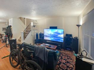 5646 Woodmont St, Pittsburgh, PA 15217