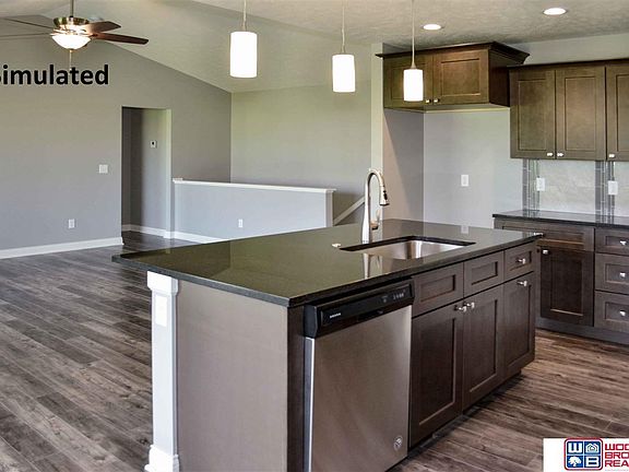 3rd image of 504 N 106th St