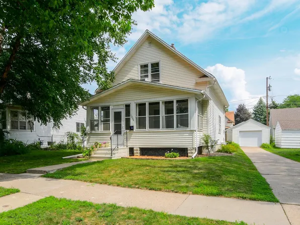 1008 Barrett St, Saint Paul, MN 55103