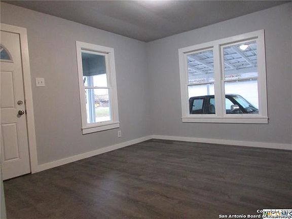 5th image of 410 N Bowie St