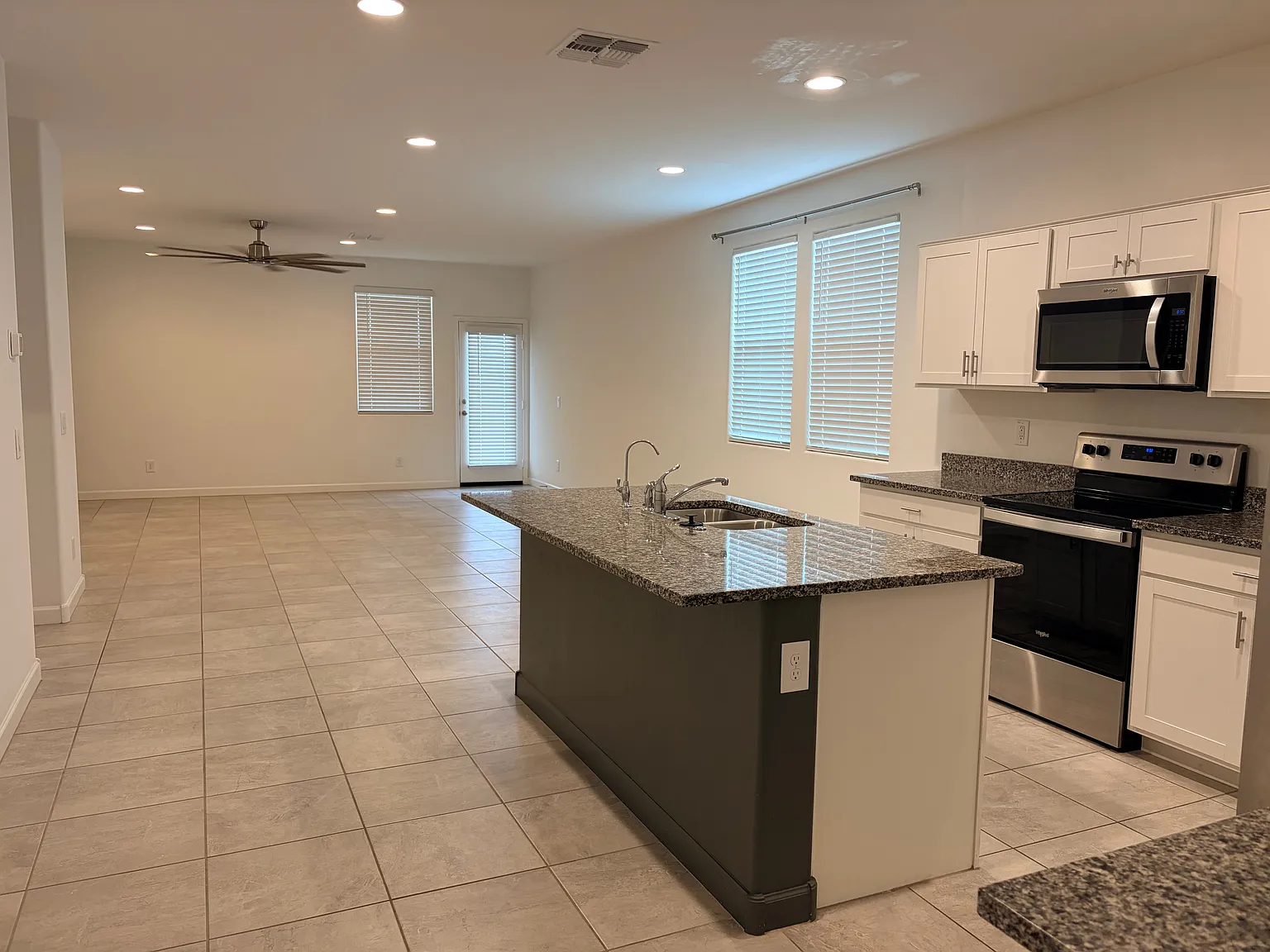 4 bed, 1757 sqft, $1,995 — Photo 4
