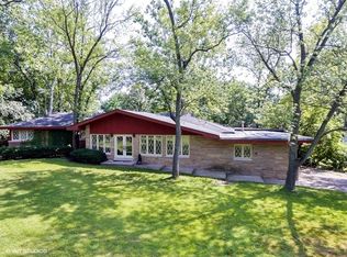 6474 Blackhawk Trl, Indian Head Park, IL 60525