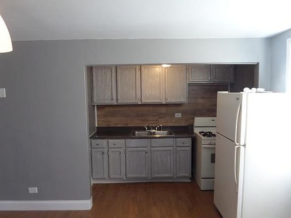 2nd image of 2901 S 49th Ave #3